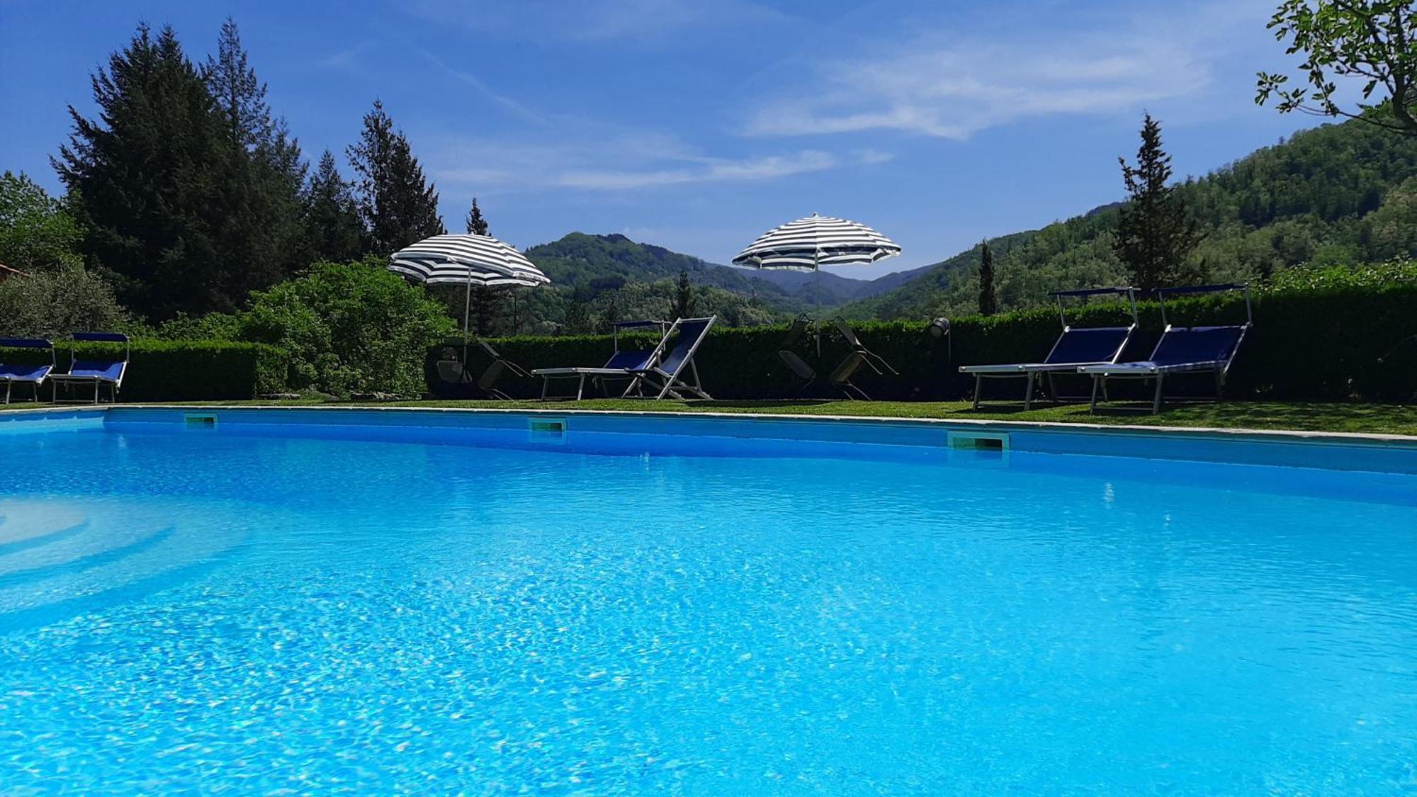 Agriturismo La Torre Бани ди Лука Екстериор снимка