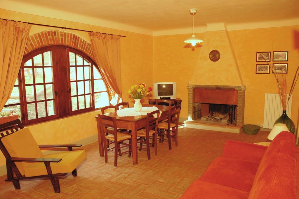 Agriturismo La Torre Бани ди Лука Екстериор снимка